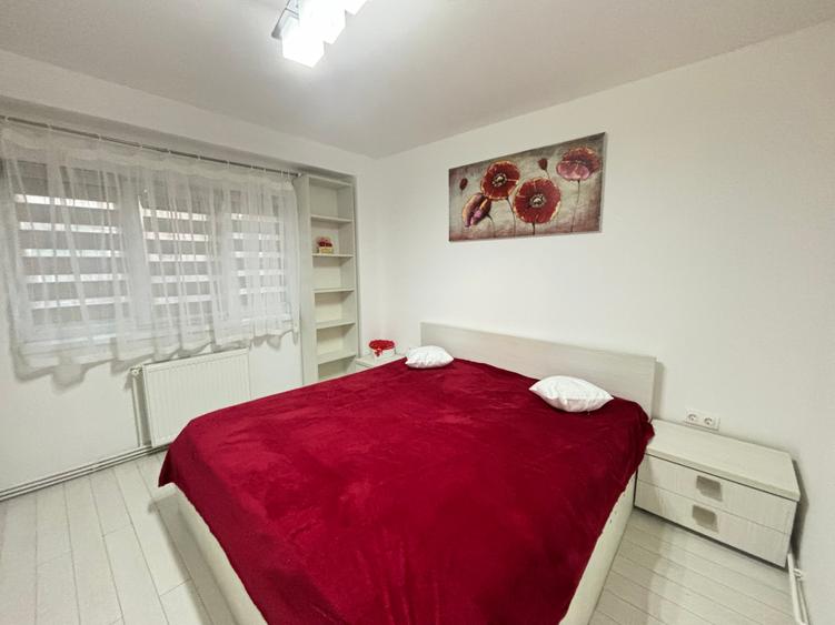 Apartament cu 2 camere decomandat, mobilat în Aradului