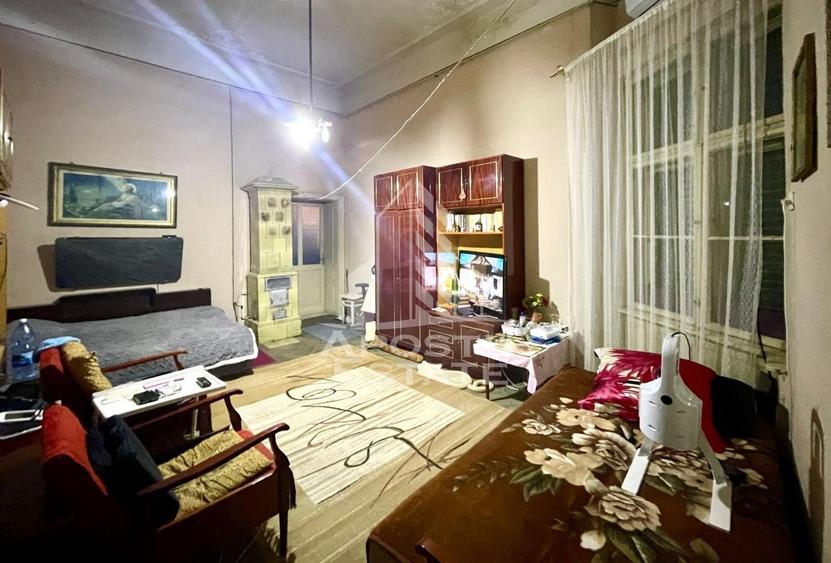 Apartament 3 camere cu vedere si balcon spre Piata Catedralei - 1