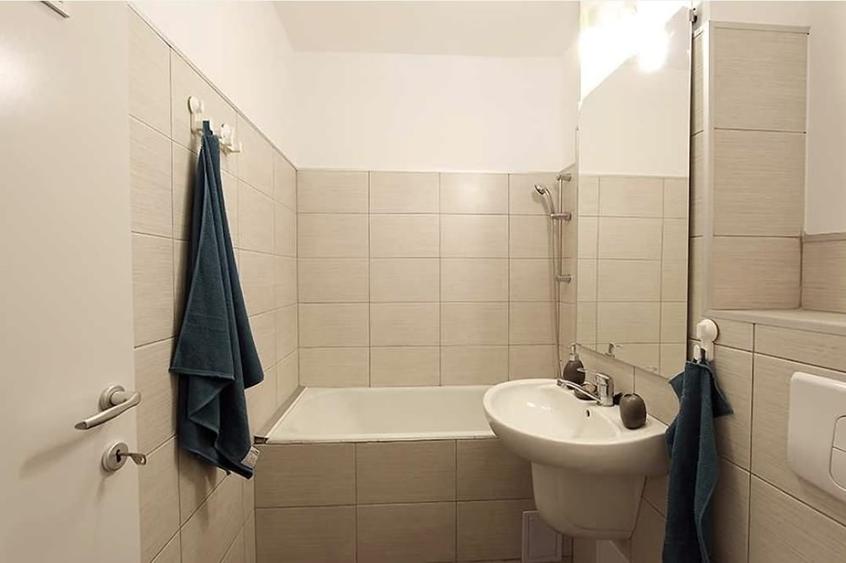 Garsonieră decomandată în Muncii