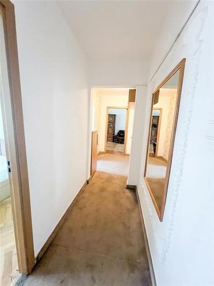Apartament cu 3 camere decomandat în Dacia
