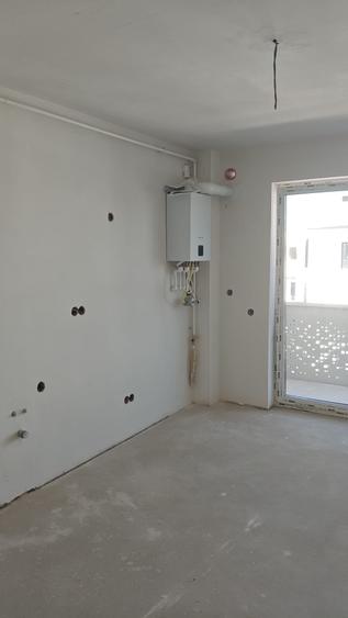Apartament cu 3 camere semidecomandat în Apahida