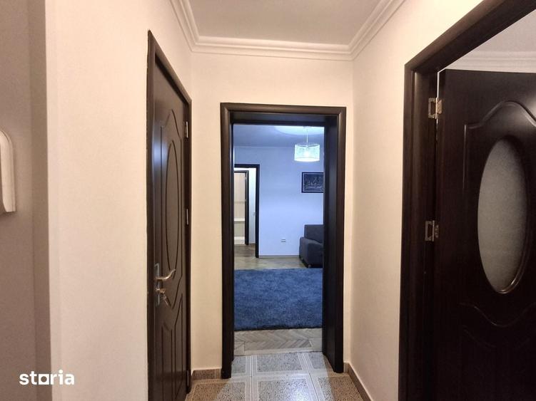 Apartament cu 2 camere semidecomandat, mobilat în Calea București
