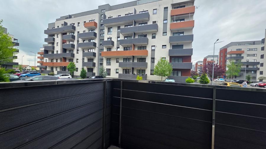 Apartament cu 3 camere decomandat în Avantgarden