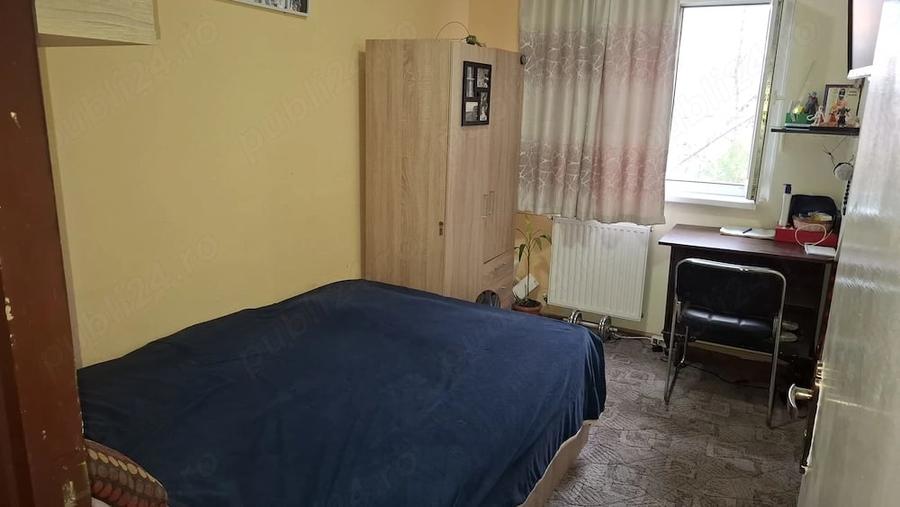 Apartament cu 3 camere decomandat în Central
