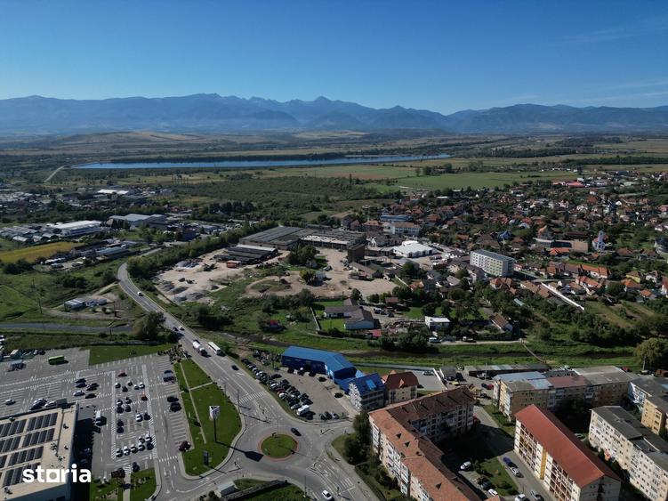 Teren de 3079 mp, în Central