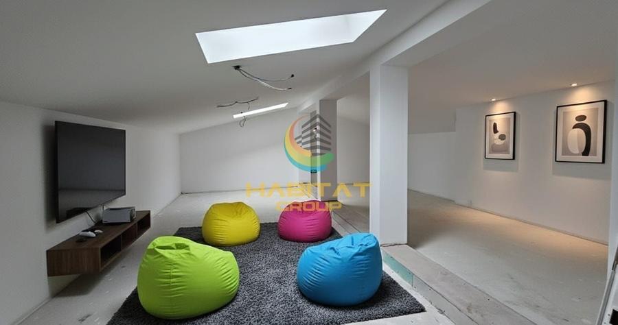Apartament cu 4 camere decomandat în Cantemir