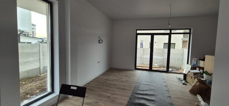Duplex cu 4 camere cu Canalizare în Chiajna