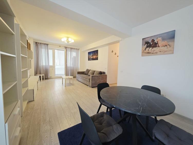 Apartament cu 3 camere decomandat în Roșu