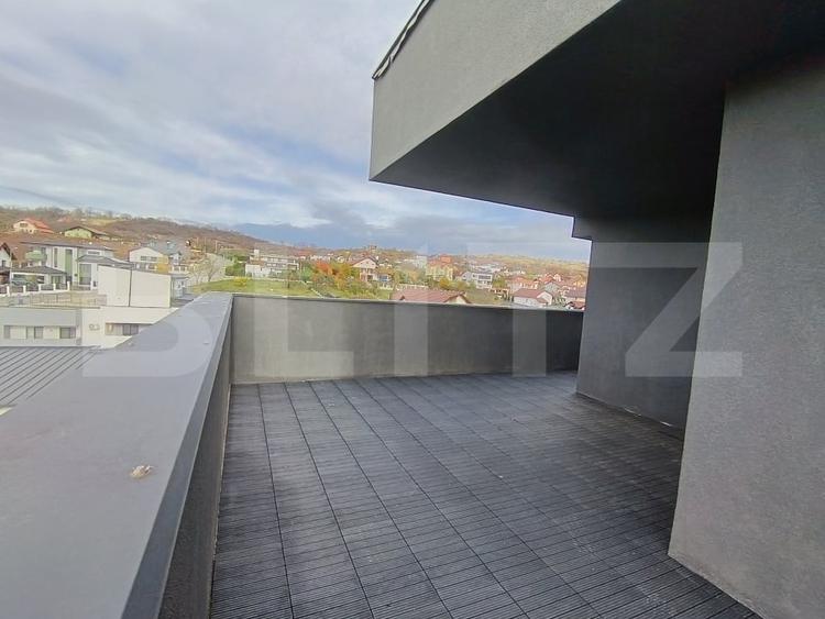 Apartament cu 3 camere decomandat în Exterior Sud