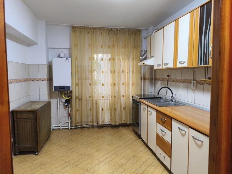 Apartament cu 3 camere în Ultracentral