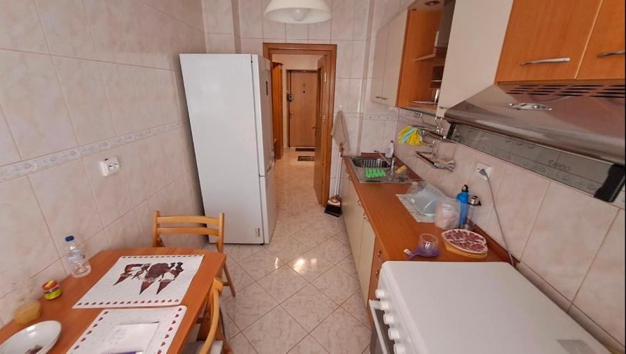 Apartament cu 2 camere, mobilat în Tei
