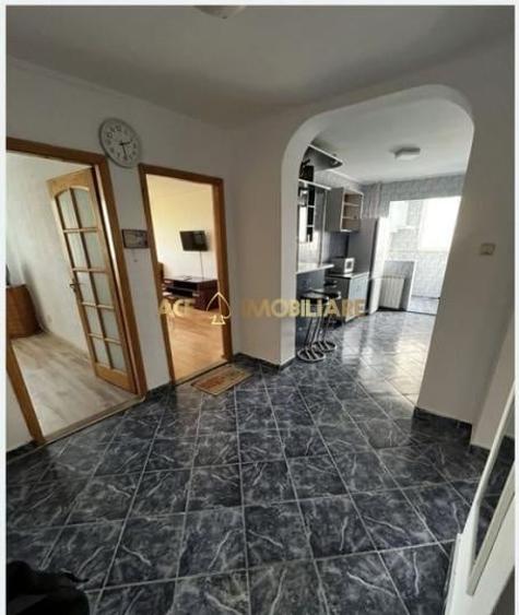 Apartament cu 4 camere decomandat, mobilat în Rahova