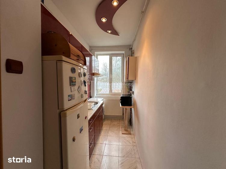 Apartament cu 2 camere decomandat în Marginea