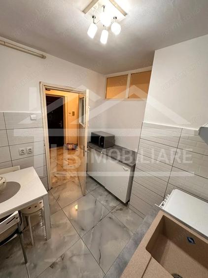 Apartament cu 3 camere decomandat în Tudor