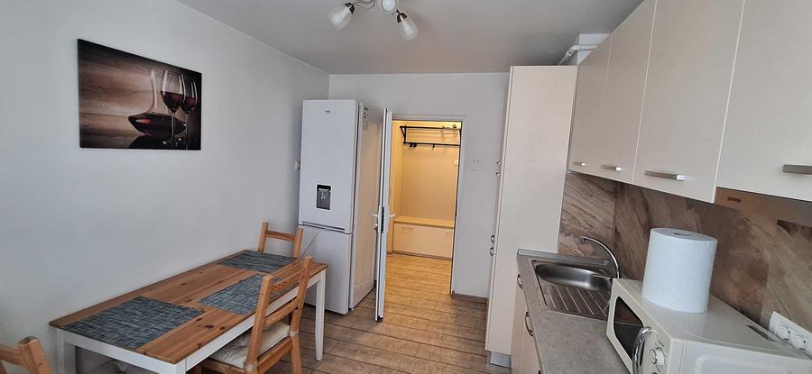 Apartament cu 2 camere decomandat în Exterior Vest