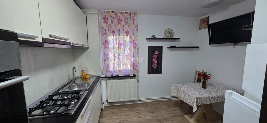 Inchiriez apartamanet 2 camere decomandat, zona CUG, proprietar