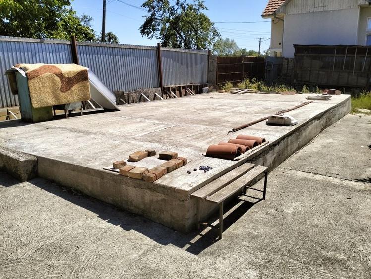 Casă cu 3 camere în Joia Mare