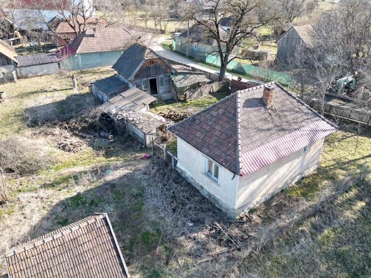 Casă individuală cu 2 camere cu Canalizare în Boroșneu Mic