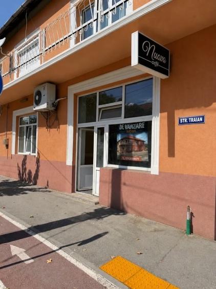 Casă individuală cu 5 camere cu Canalizare în Ultracentral