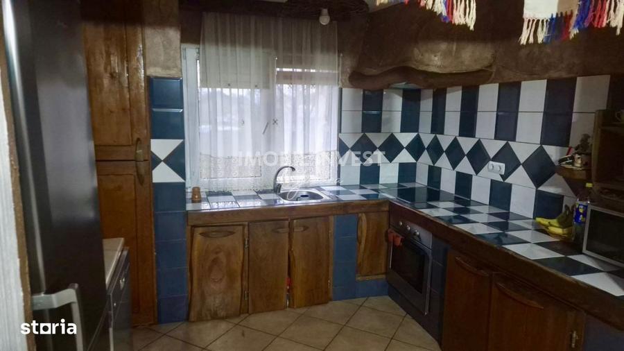 Casă cu 4 camere cu Teren 1500 Mp în Rădești