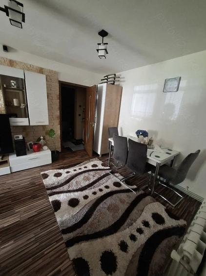 Apartament cu 2 camere semidecomandat în Govândari