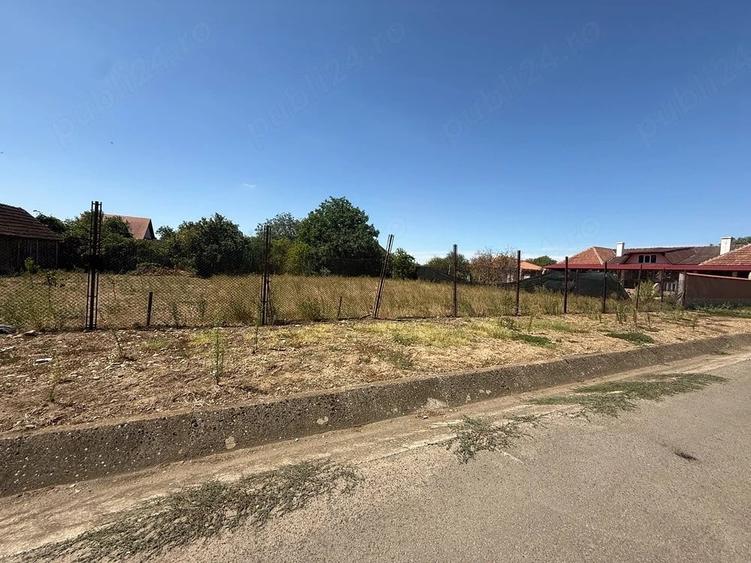 Teren de 600 mp, în Girișu de Criș
