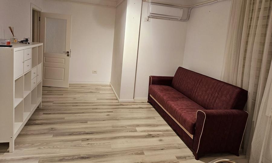 Apartament cu 2 camere semidecomandat în Albești