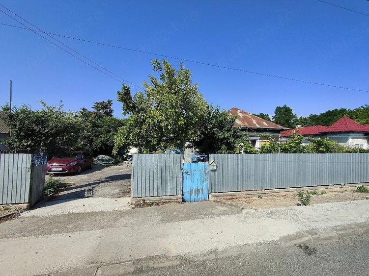 Casă cu Teren 2402 Mp în Iazurile
