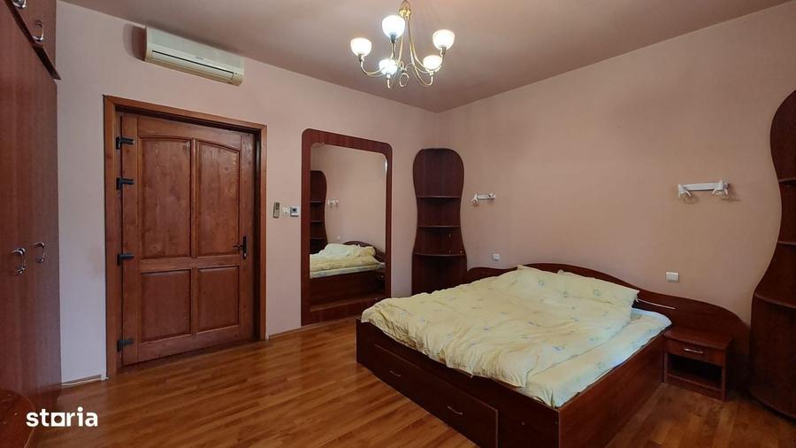 Apartament cu 3 camere în Decebal