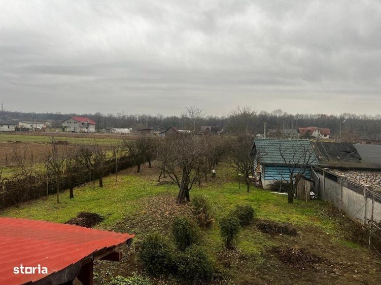 Casă cu 4 camere în Lăpuș