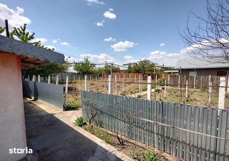 Casă cu 3 camere cu Teren 1326 Mp în Smârdan