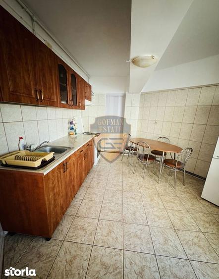 Apartament cu 3 camere decomandat, mobilat în Faleza Nord