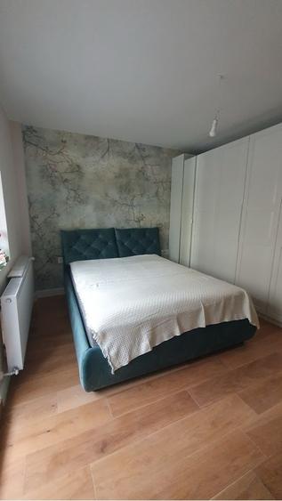 Apartament cu 3 camere decomandat în Exterior Vest