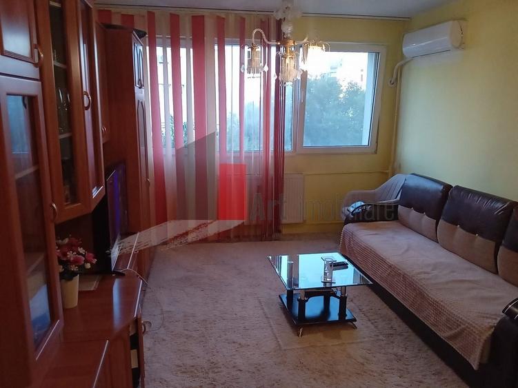 Apartament cu 2 camere decomandat în Giurgiului