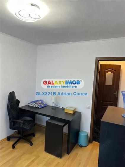Apartament cu 4 camere semidecomandat, mobilat în Ștefan cel Mare