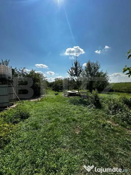 Casă cu 4 camere cu Teren 2400 Mp în Central