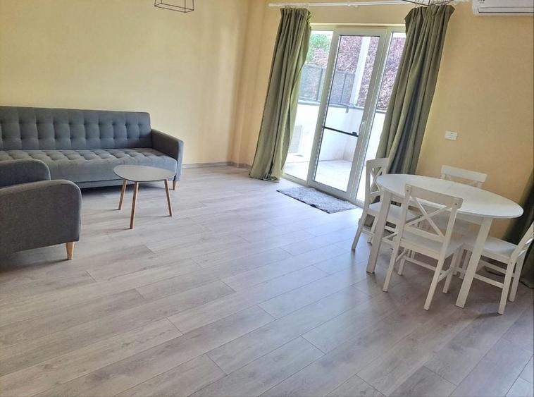 Apartament cu 2 camere semidecomandat în Aradului