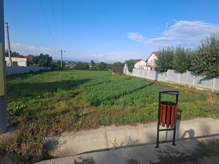 Teren de 1074 mp, în Exterior Vest