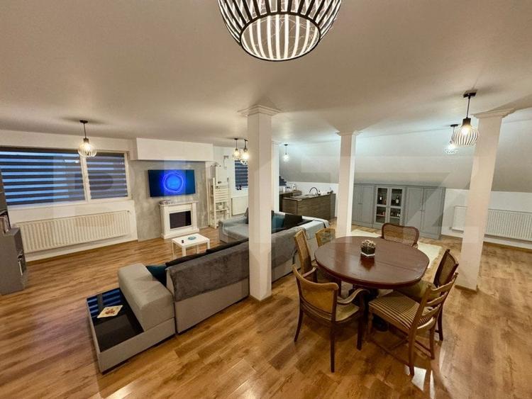 Apartament cu 3 camere decomandat, mobilat în Cârcea