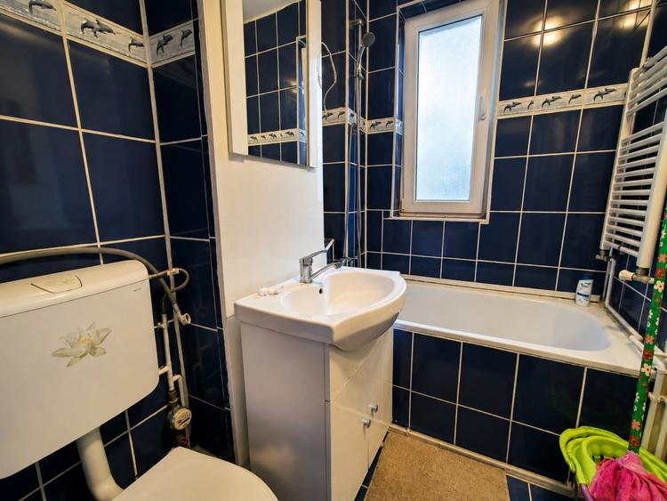 Ap. mobilat cu 2 camere+balcon, et. 1, Gheorgheni, str Ariesului - 9