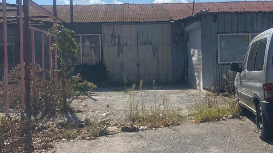 Spațiu comercial, de 475 mp, în Vest
