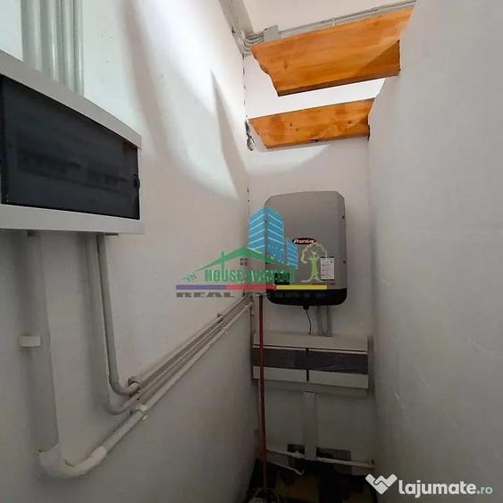 Spațiu comercial, de 900 mp, în Tănăsoaia