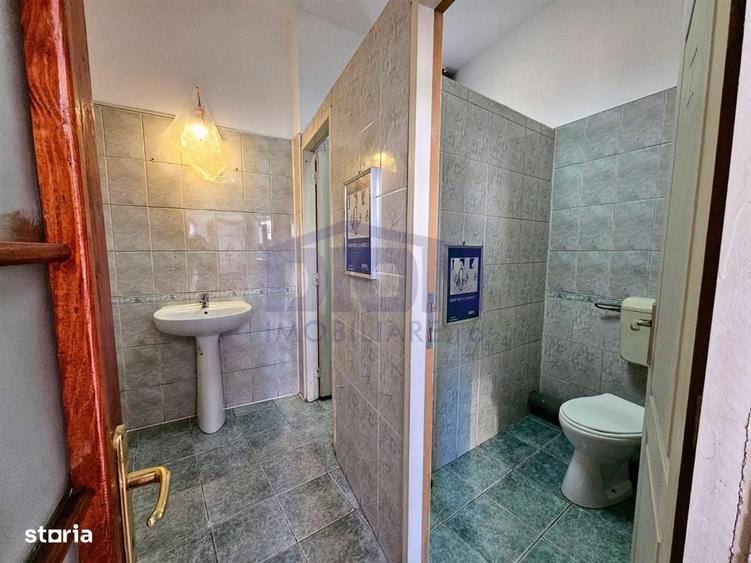 Casă cu 4 camere în Central