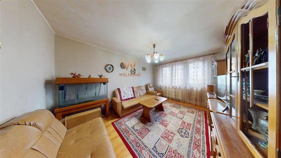 Apartament cu 3 camere decomandat în Central
