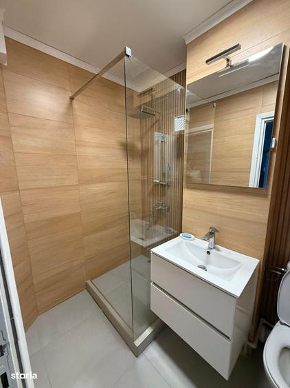 Apartament cu 4 camere decomandat în Tomis III