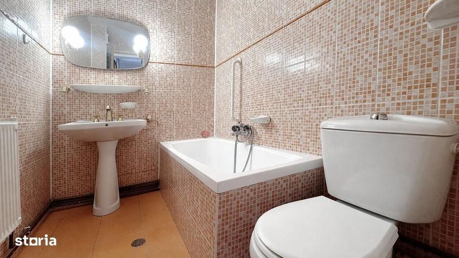 Apartament cu 4 camere în Noua