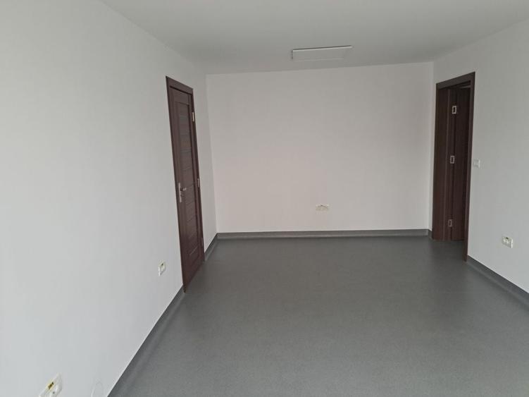 Spațiu comercial, de 50 mp, în Central