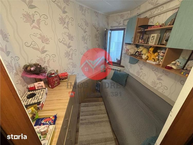Apartament cu 2 camere decomandat în E3