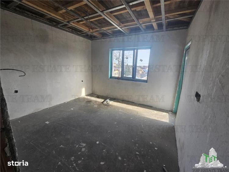 Casă cu 4 camere cu Teren 464 Mp în Bâcu
