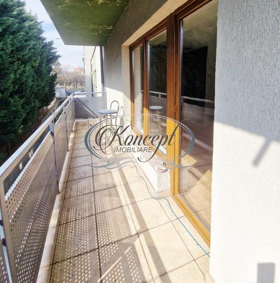 Apartament cu 4 camere decomandat în Andrei Mureșanu